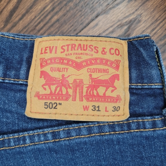 Levi's 502 Taper Jean, 31x30 - Picture 2 of 4